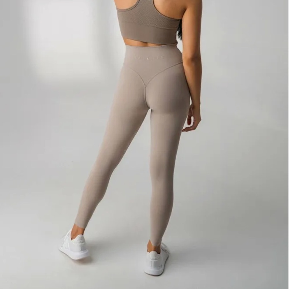 Balance Athletica Cloud Pant - Mica - Size S